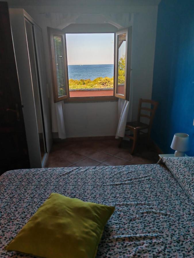 Appartamenti Cala D'Ambra 圣特奥多罗 外观 照片